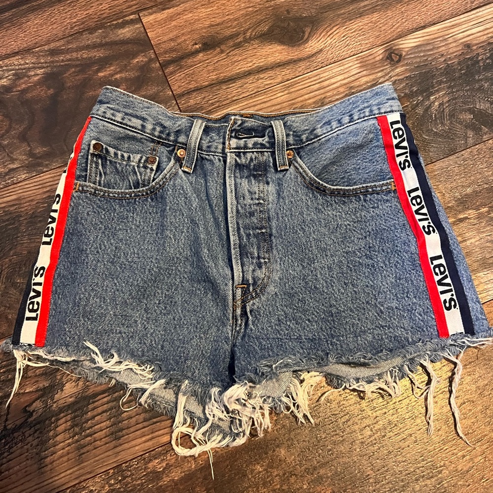 Vintage Levi’s shorts